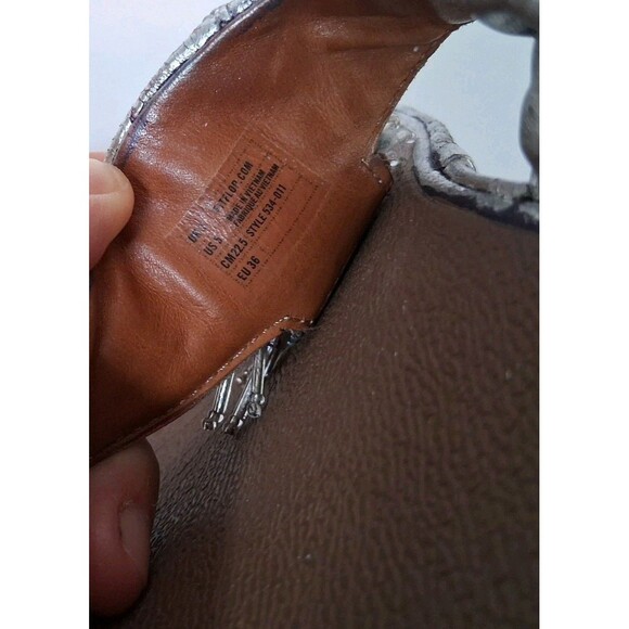 FitFlop Womens Sandals Flip Flops Size 5 Silver Beaded Tassel 534-011 Leather - Picture 7 of 7